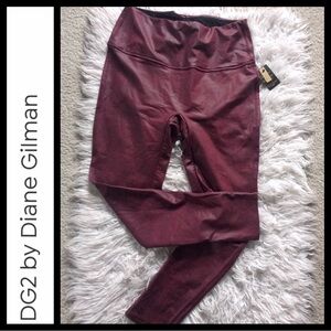 NWT DG2 Diane Gilman Slim & Sleek Coated Leggings